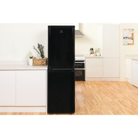 Indesit Freestanding Fridge Freezer 174x55cm - Black | IBD5517B1