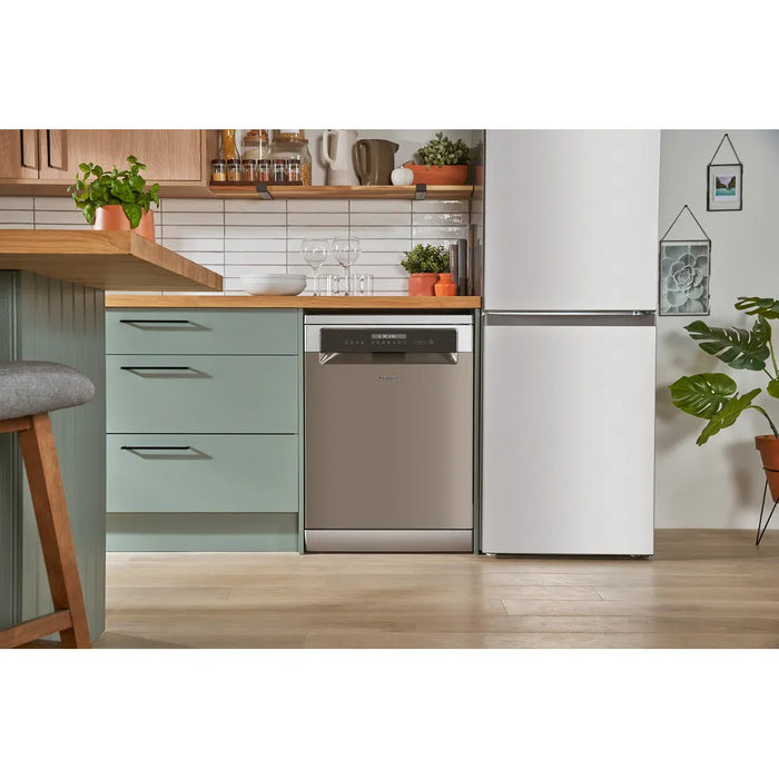 Hotpoint Full Size Freestanding Dishwasher - Stainless Steel | HFP 5O41 WLG X UK