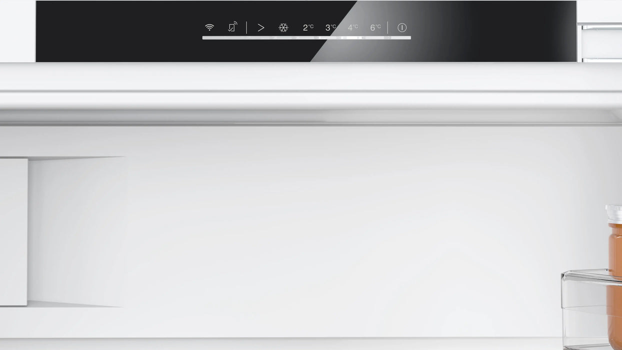 Bosch Series 4, built-under fridge with freezer section, 82 x 60 cm, flat hinge | BSH KUL22VFD0G