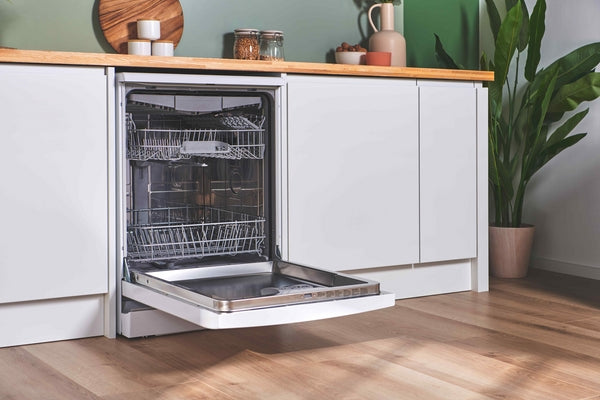 Bosch Series 2, free-standing dishwasher, 60 cm - White | BSH SMS2HVW67G