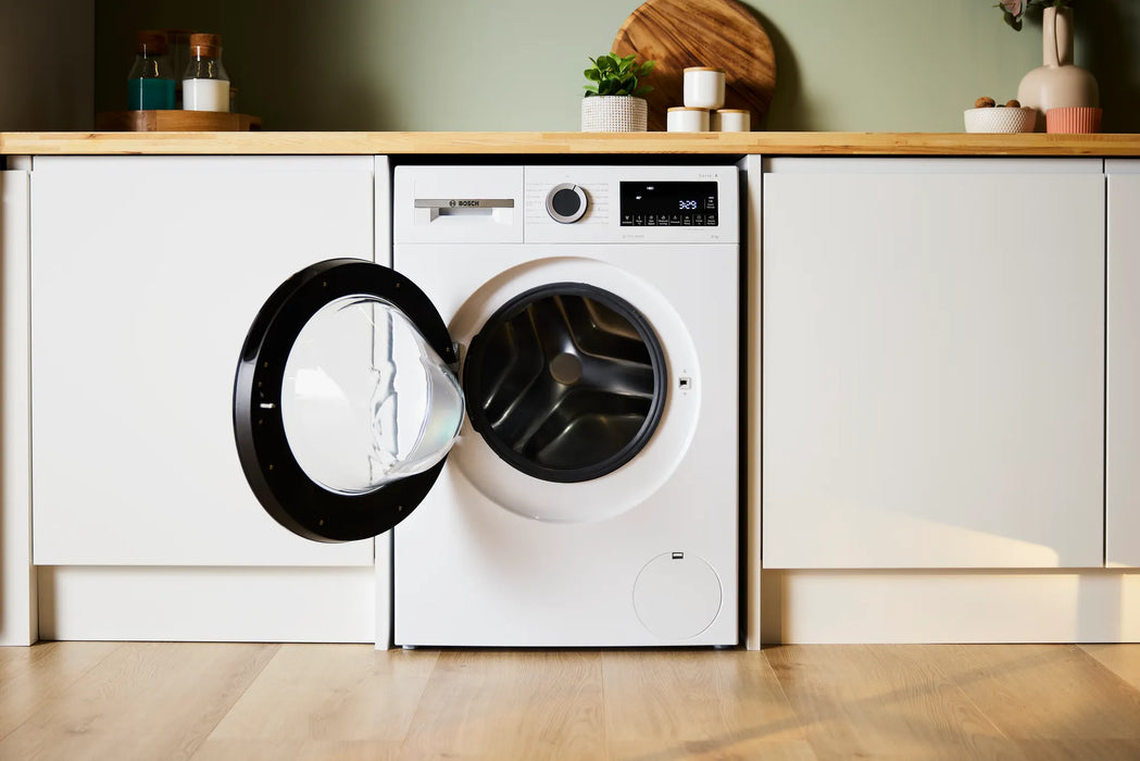 Bosch Series 6, Washing machine, front loader, 9 kg, 1400 rpm - White | BSH WGG24400GB