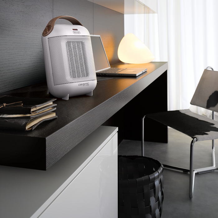 De'Longhi Capsule Ceramic Fan Heater, White | HFX30C18IW