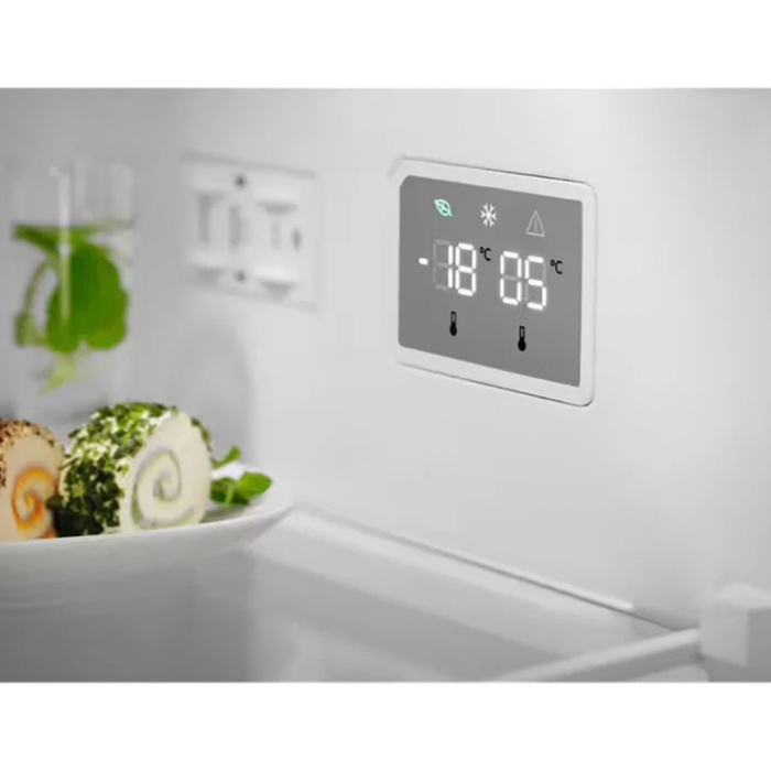 Electrolux 331L Frost Free Freestanding Fridge Freezer - White | LNT5ME32W1