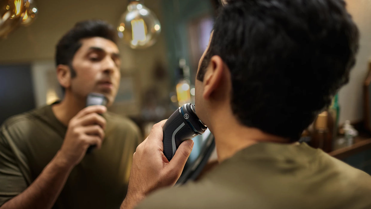 Philips Series 3000 Wet & Dry Electric Shaver | S3143/00