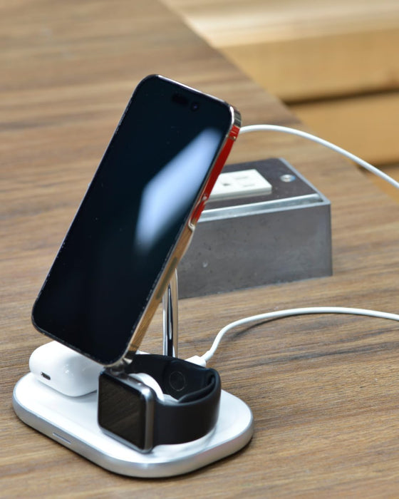 Energizer Magnetic Wireless Charger 3-in-1 Charging Stand | WCP303