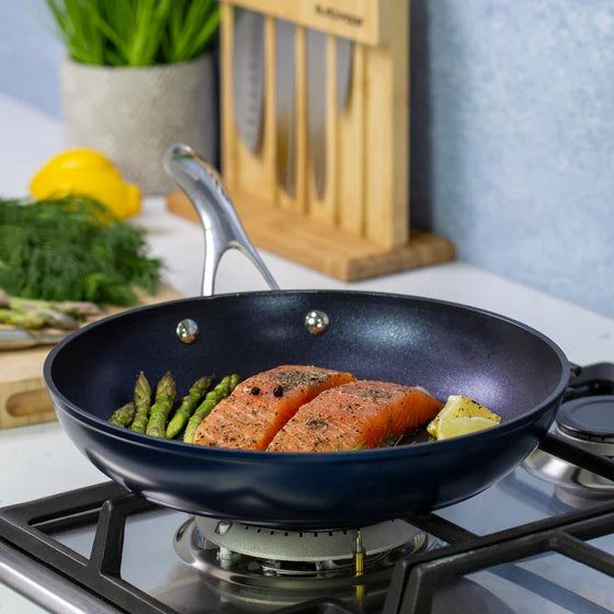 Blackmoor Blue Pro 5 Fry Frying Pan 28cm | 67439