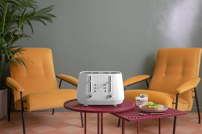 De'Longhi Eclettica 4 slice Toaster - White | CTY4003.W