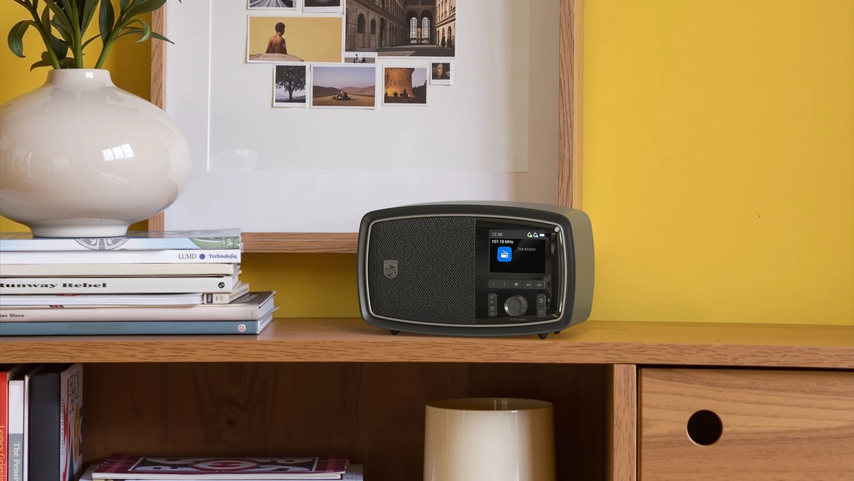 PHILIPS The Janet Century Portable Radio | TAV2000FB/00
