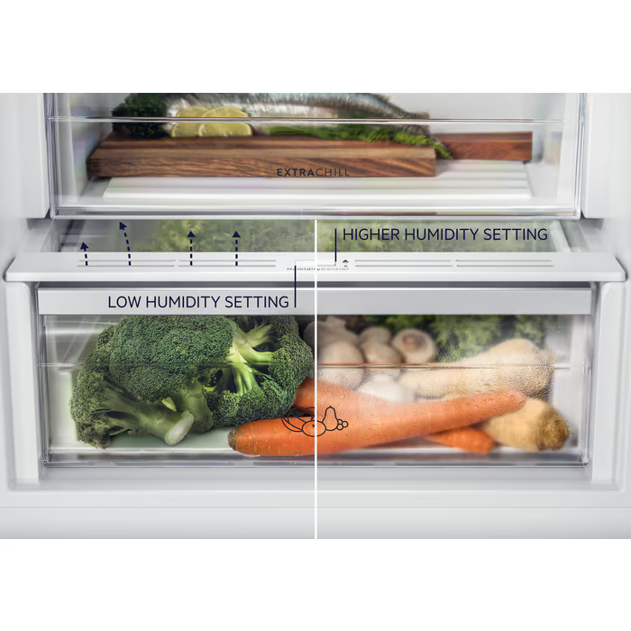 Electrolux 500 ColdSense 198/72Lt Integrated Fridge Freezer | LNS5LE18S