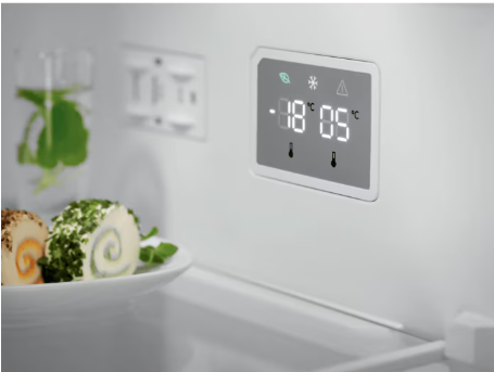 Electrolux 331L Frost Free Freestanding Fridge Freezer - White | LNT5ME32W1