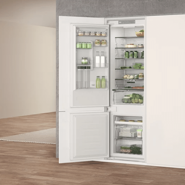 Whirlpool Built-in Fridge Freezer |  WHC20 T322 UK