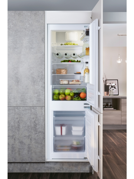 Hotpoint Integrated 70/30 Fridge Freezer - White | HMCB70302UK