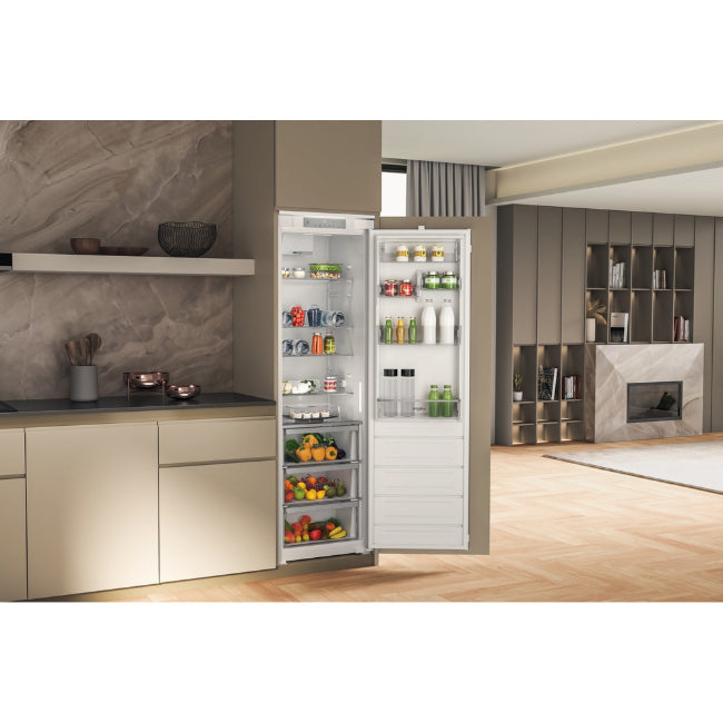 Whirlpool Built-in Larder Fridge - White | WHSD18A033C1