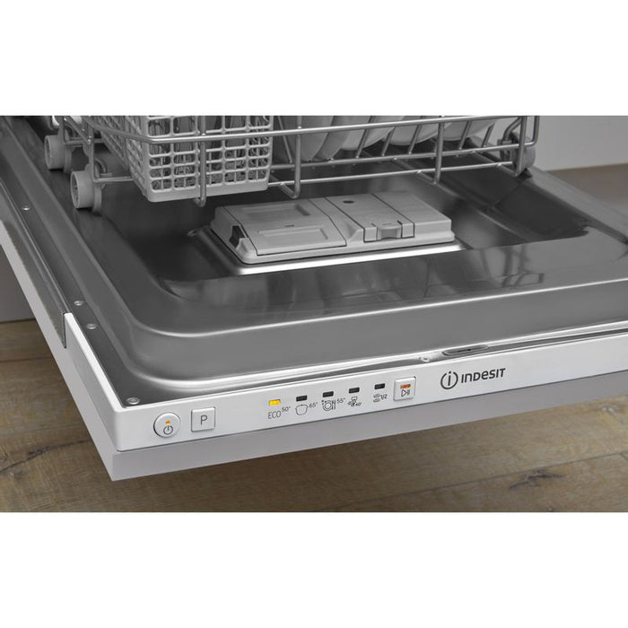 Indesit integrated 2024 slimline dishwasher