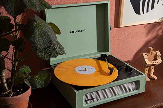 Crosley CR8017B-SA4 Voyager Portable Turntable with Bluetooth Receiver and Built-in Speakers - Sage | EDL CR8017B-SA4